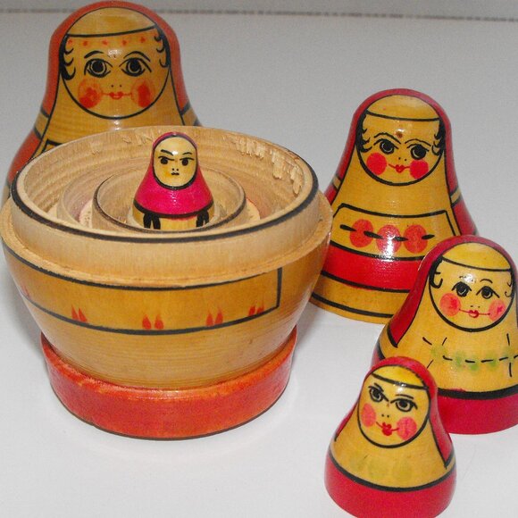 Nesting Dolls - Tallest Doll is 4-1/4"  - Wooden - Hand Painted - Set of 5 - Picture 3 of 7